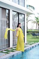 Royal Beachfront Villas Danang