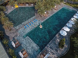 Royal Beachfront Villas Danang