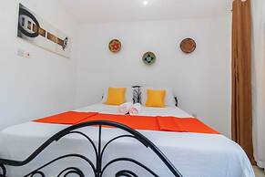 Pontoon Residence & Suites