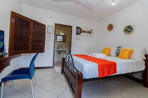 Pontoon Residence & Suites