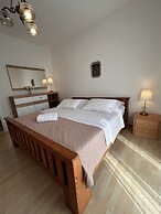 Coastal Comfort Apartment