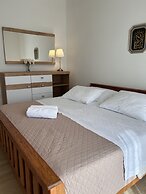 Coastal Comfort Apartment