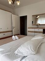 Coastal Comfort Apartment