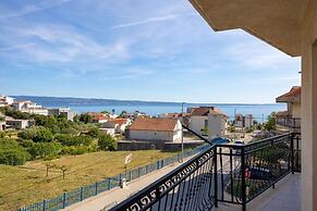 Coastal Comfort Apartment