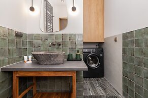 Loft Apartment Gdańsk by Renters