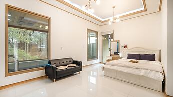 Gapyeong Namian Pool Villa