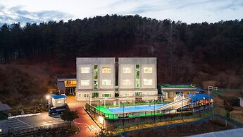 Namyangju Cozy Hill Spa Pension