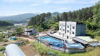 Namyangju Cozy Hill Spa Pension
