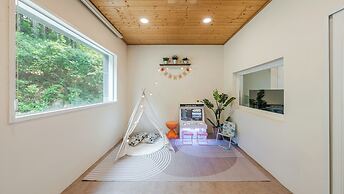 Namyangju Cozy Hill Spa Pension