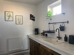 Skalarimi - Country House