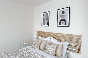 Spacious Work-focused Apartments in Prague 3