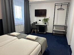 Cube House Aparthotel