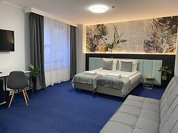 Cube House Aparthotel