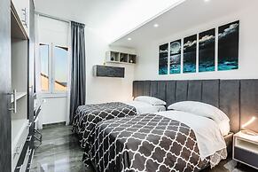 Azzurra Seaview House with Terrace