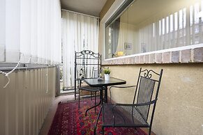 Apartment With 3 Bedrooms by Renters