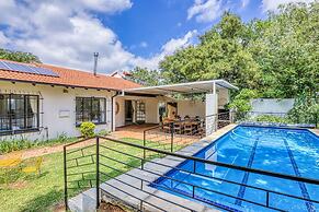 Chic Midtown Studio-1 Bed-solar-pool-fibre-samrand