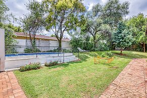 Chic Midtown Studio-1 Bed-solar-pool-fibre-samrand