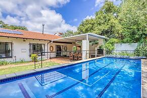 The Cottage-1 Bed-pool-bbq-fibre-solar-samrand