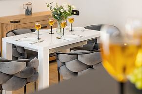 Apartment for 6 With Sauna by Renters