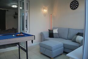 Lovely 3-bed House in Solihull