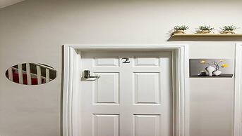 Studio Flat in Ealing Broadway