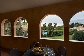 Sardinian-style Resort 2 Bedroom Apartments Sleeps 7
