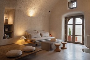 Kanava Cave Winery Villa