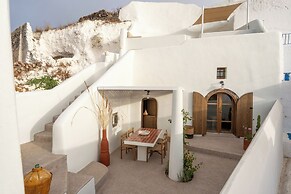 Kanava Cave Winery Villa