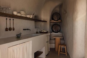 Kanava Cave Winery Villa