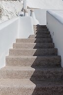 Kanava Cave Winery Villa