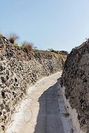 Kanava Cave Winery Villa