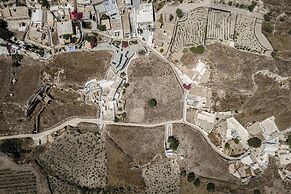 Kanava Cave Winery Villa