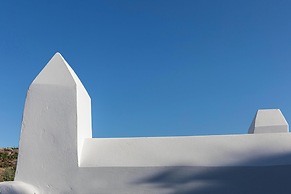 Kanava Cave Winery Villa