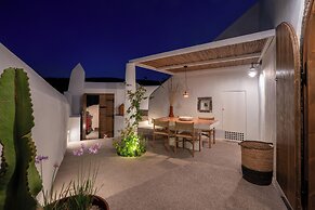 Kanava Cave Winery Villa