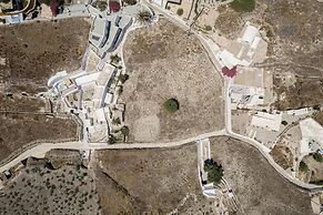 Kanava Cave Winery Villa