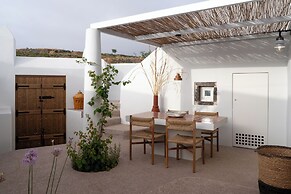 Kanava Cave Winery Villa