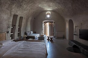 Kanava Cave Winery Villa