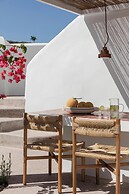 Kanava Cave Winery Villa