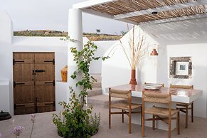 Kanava Cave Winery Villa