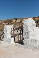 Kanava Cave Winery Villa