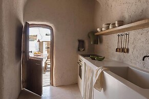 Kanava Cave Winery Villa