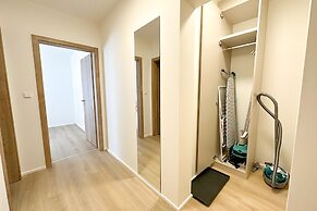 Modern Holesovice Apartment