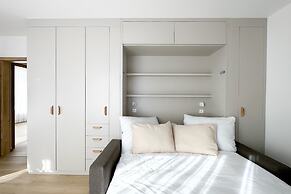 Modern Holesovice Apartment