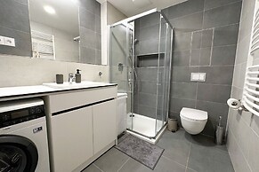 Modern Holesovice Apartment