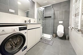 Modern Holesovice Apartment