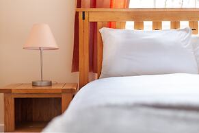 Spacious 3-bed flat by popular Waterloo