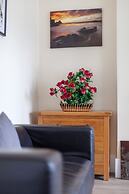 Spacious 3-bed flat by popular Waterloo