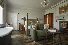 THE PIG at Combe - Devon