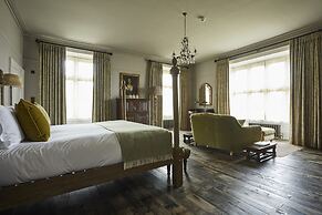 THE PIG at Combe - Devon