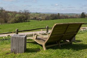 THE PIG at Combe - Devon